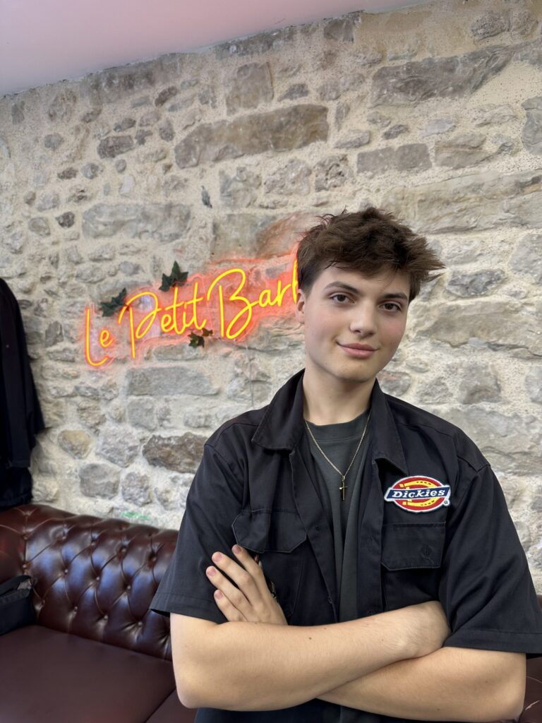 Le Petit Barbier - Salon de coiffure à Moret-Loing-et-Orvanne